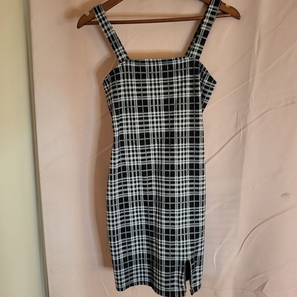 Rue21 Black and White Sheath Mini Dress